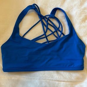 Lululemon sports bra size 6